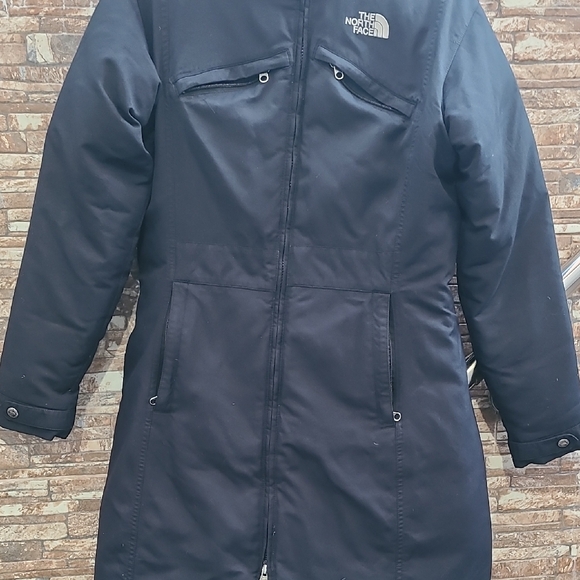 The North Face Women's Black Ski Jacket - Picture 4 of 17